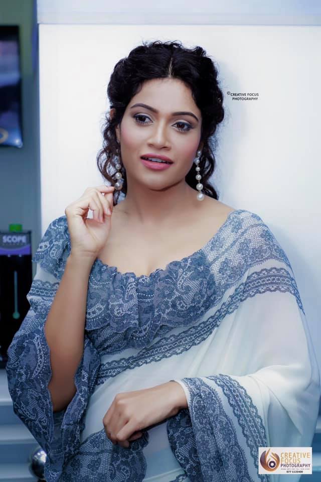 Chulakshi Ranathunga celebrity red carpet style